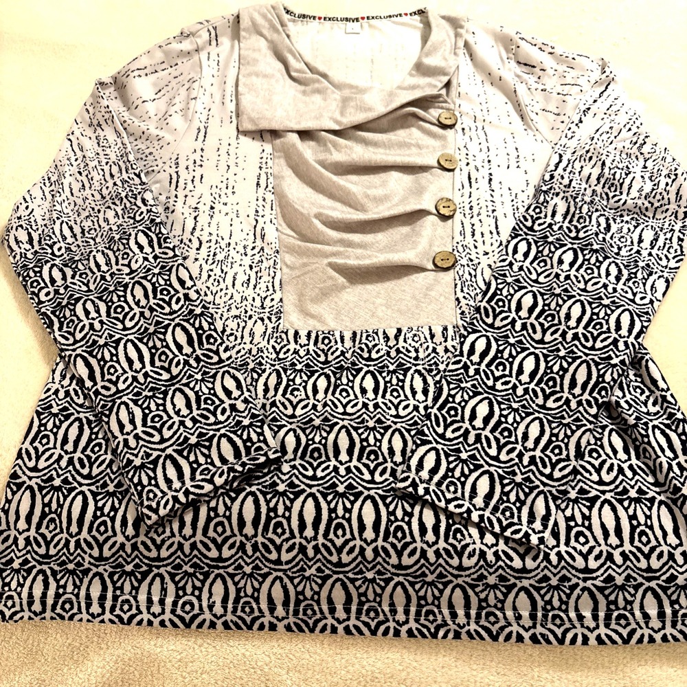 Nora Cora pullover shirt Beige/Black Long Sleeve Stretch Jersey size Lrg